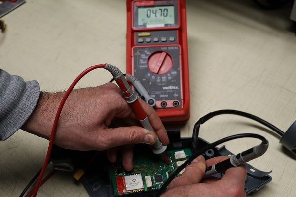 détachement d'ingénieurs électronique